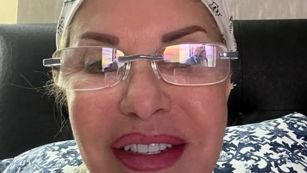 بعيدا عن الجراحة.. هالة سرحان تكشف عن سر إطلالتها الأخيرة