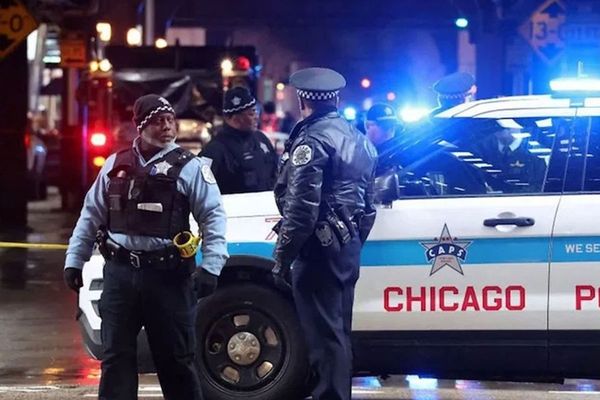 إصابة 12 شخصًا جراء حادث إطلاق نار في مدينة شيكاغو الأمريكية