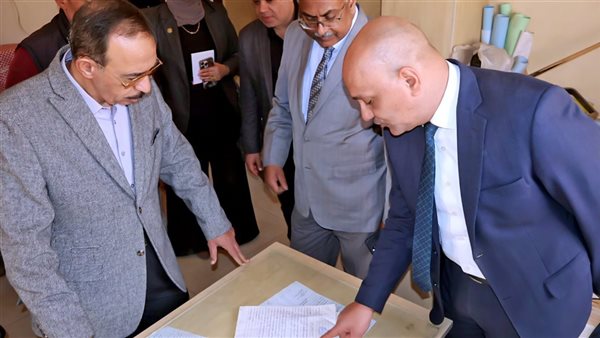 محافظ سوهاج ونائبه يقودان جولة ميدانية مفاجئة بالمنشاة ويُحيلان عددًا من المسئولين للتحقيق