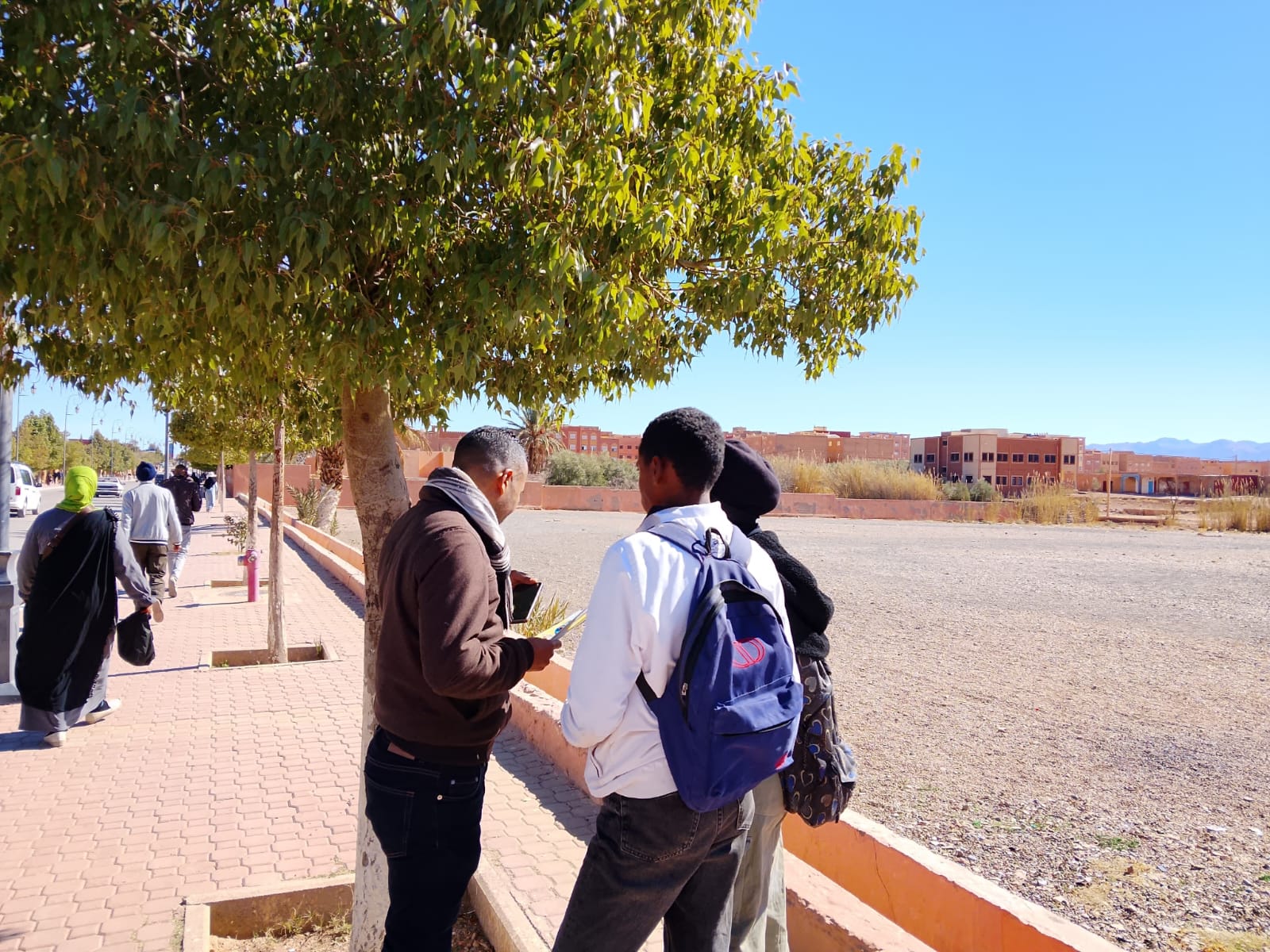 قلعة مكونة: حملة تحسيسية واسعة لحماية الشباب من مخاطر الهجرة السرية