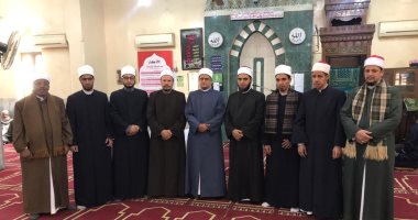 انطلاق القافلة الدعوية بمسجد محمد صديق المنشاوى بسوهاج لنشر الفكر الوسطى