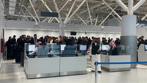 تحرك دبلوماسي عراقي لإجلاء المواطنين من الخارج: رحلات من الهند والقاهرة