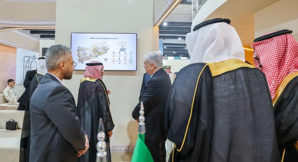 نائب رئيس وزراء أذربيجان يطّلع على جهود السعودية في اليمن