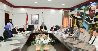 من غرفة العمليات.. محافظ الجيزة يطمئن على انتظام امتحانات الثانوية العامة