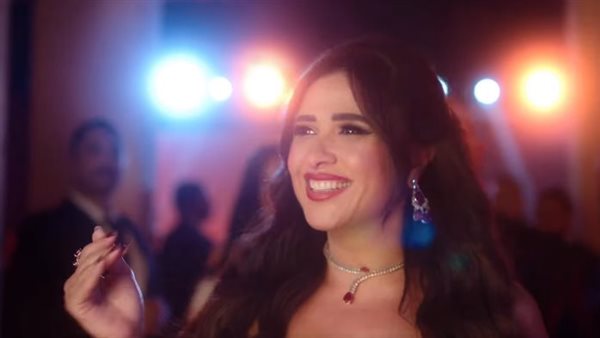 وننسى اللي كان الحلقة 3، أول لقاء بين ياسمين عبد العزيز وكريم فهمي