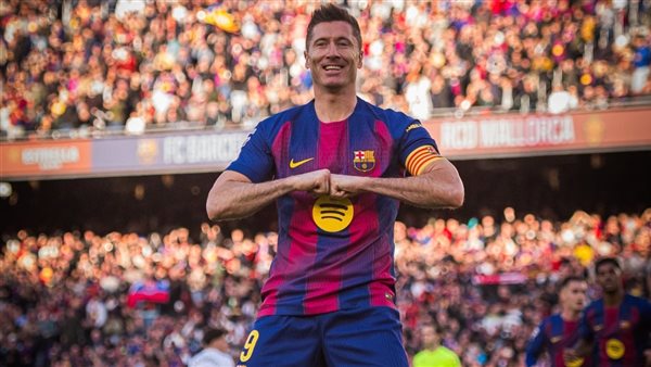 رئيس برشلونة يحسم مستقبل ديكو وليفاندوفسكي وراشفورد