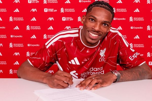ليفربول يعلن تعاقده مع المدافع جيريمي جاكيه