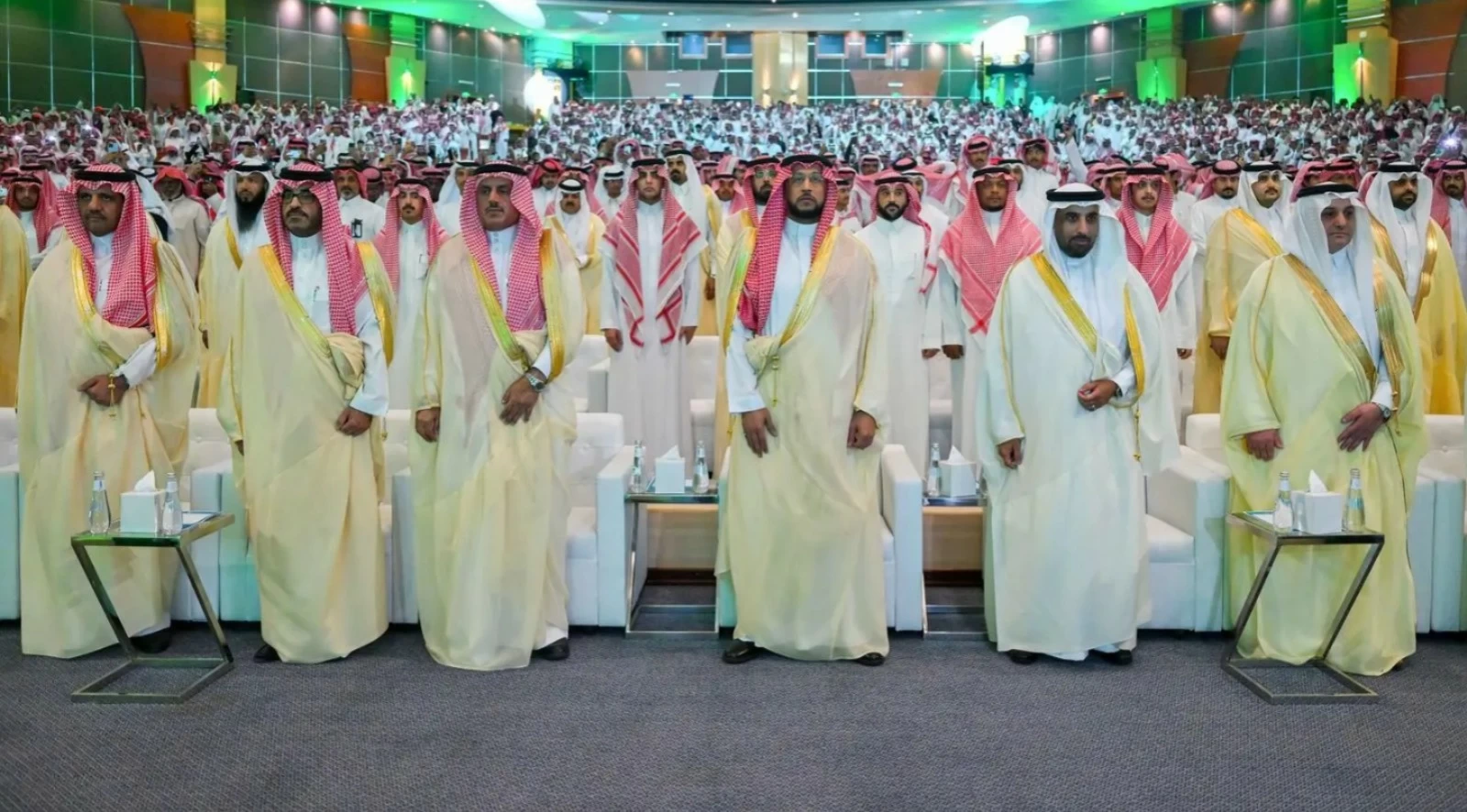 نائب أمير عسير يشهد تخريج أكثر من 5 آلاف متدربٍ ومتدربة من منشآت التدريب التقني والمهني بالمنطقة