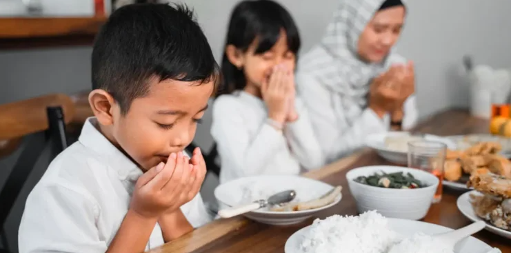 التربية في رمضان: خطوات عملية لتعديل سلوك الأطفال