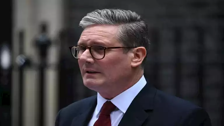 بريطانيا تُعرقل "ضربة إيران" وترفض فتح قواعدها الجوية لترامب