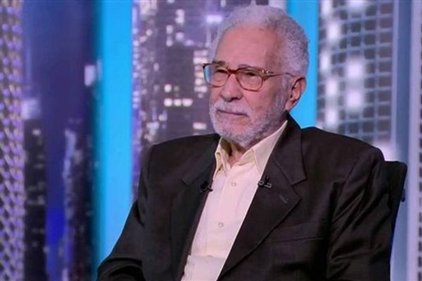 عزاء الفنان عبدالرحمن أبو زهرة في مسجد المشير اليوم