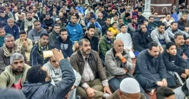 مساجد الإسماعيلية تمتلئ بالمصلين في الليالي الأولى من رمضان