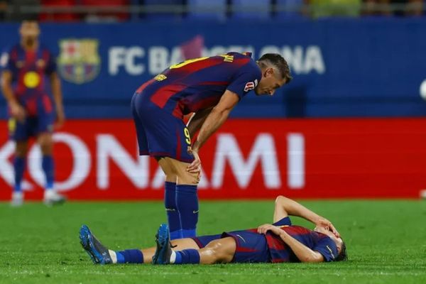 إصابة فيرمين لوبيز تبعده عن كأس العالم بعد خضوعه لعملية جراحية