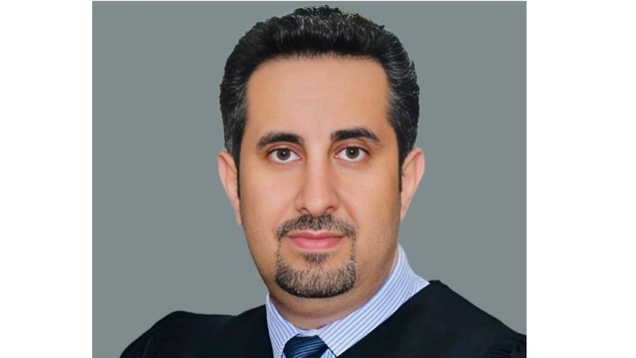 هل يجاملنا الذكاء الاصطناعي أكثر مما ينبغي؟