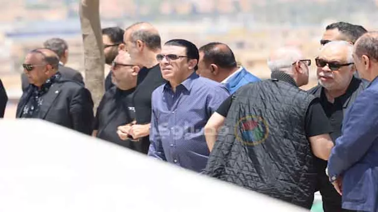 بحضور مصطفى كامل وأشرف زكي.. نجوم الفن والإعلام يودعون هاني شاكر