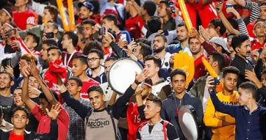 الشرطي الأمريكي إيريك هاتسون: أحب مصر وأتمنى الرقص مع الجماهير المصرية