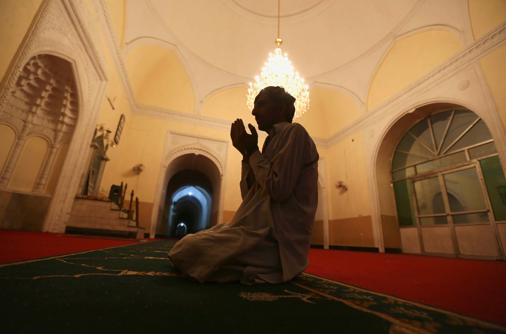 حكم قيام الليل والأدلة الواردة عنه
