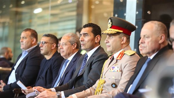 حضور رسمي ورياضي رفيع المستوى في استاد القاهرة لمتابعة نهائي كأس مصر