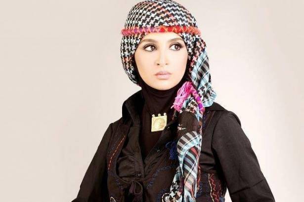 حنان ترك تتحول لطفلة في فيديو طريف مع ابن شقيقها