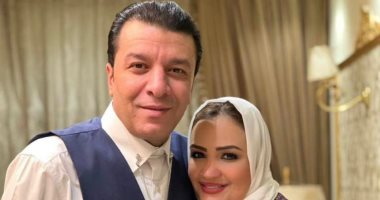 مصطفى كامل يحتفل بذكرى زواجه برسالة حب لزوجته