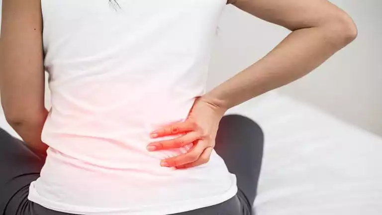 احذر.. آلام الظهر تخفي أمراضا خطيرة- بينها سرطان البنكرياس