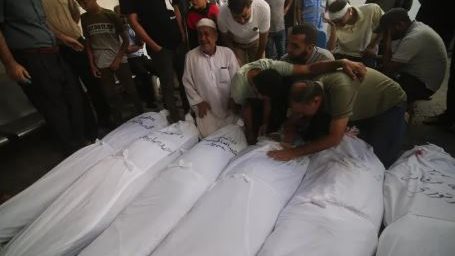 شهيد ومصابون جراء استهداف طائرات الاحتلال حي الزيتون