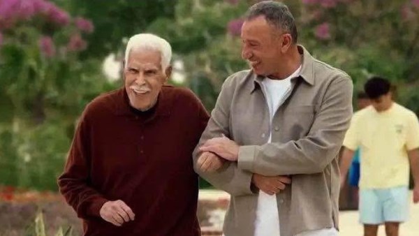 فيها ناس حلوة.. الغندور يعلق على ظهور محمود الخطيب وحسن شحاتة معا