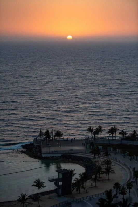 حالة البحر اليوم.. متوسط الموج في «الأحمر».. ورعود ممطرة في الخليج