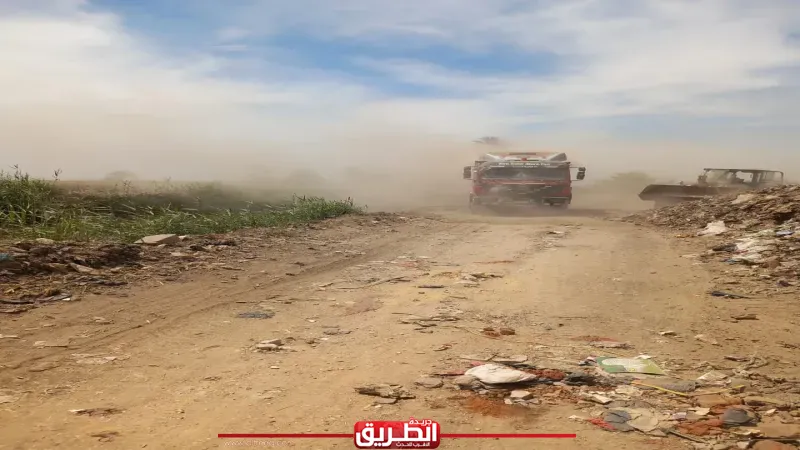 رفع 110 متر مكعب من التراكمات والمخلفات بـ”طريق الشوادر” بمركز قوص قنا