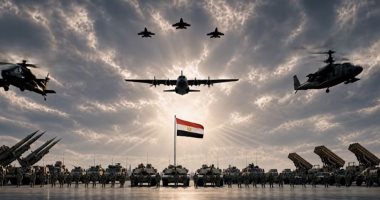 الفريق أشرف سالم زاهر يلتقى عدداً من مقاتلى المنطقة الغربية العسكرية