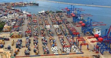مرفأ بيروت يستقبل 650 طنا من المساعدات الإنسانية الصينية