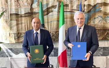 مجلس التعاون وإيطاليا يوقعان مذكرة تفاهم لتعزيز الشراكة