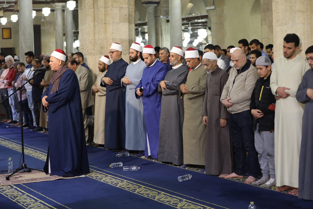 بث مباشر صلاة العشاء والتراويح في ليلة 27 رمضان من الجامع الأزهر