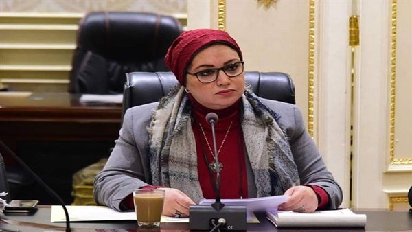 «الست المصرية أمانة».. كيف يحفظ قرار وزارة العمل كرامة بناتنا بالخارج؟|فيديو