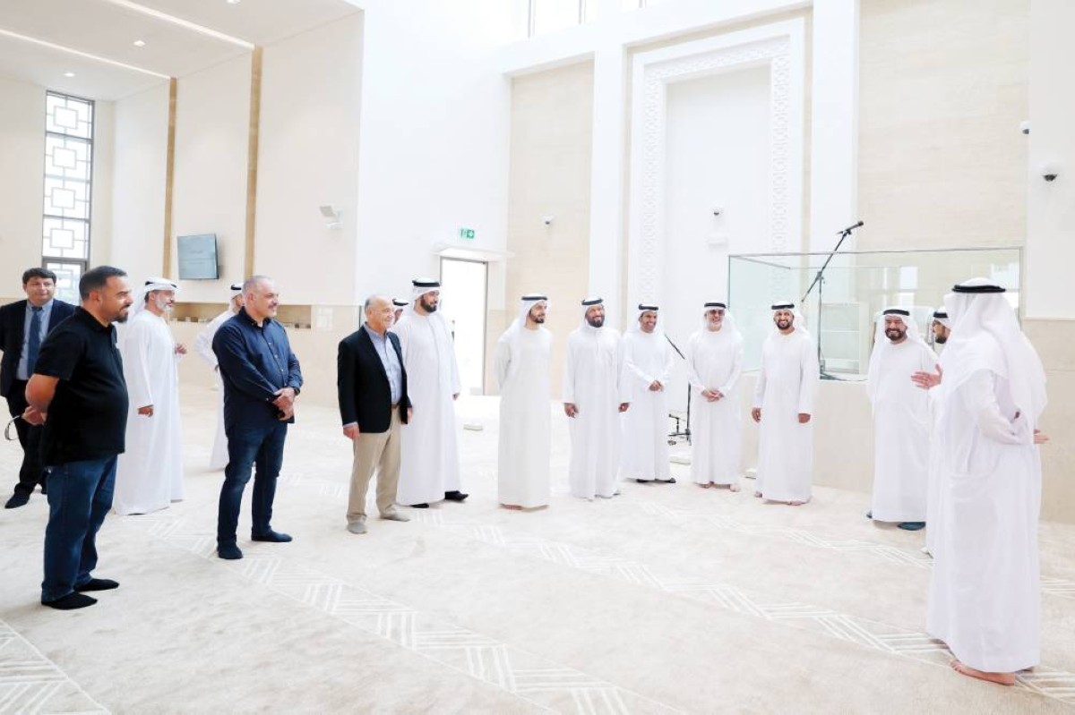 «الشؤون الإسلامية» تفتتح مسجدي نهيان وذياب بن زايد في جزيرة الجبيل بأبوظبي