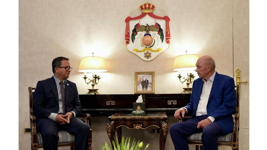 الفايز يبحث مع الاتحاد الدولي للصليب الأحمر تعزيز الاستجابة الإنسانية لغزة ومناطق النزاع