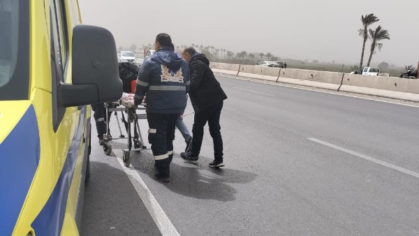 بالأسماء.. إصابة 11شخصا فى انقلاب ميكروباص على طريق شبرا