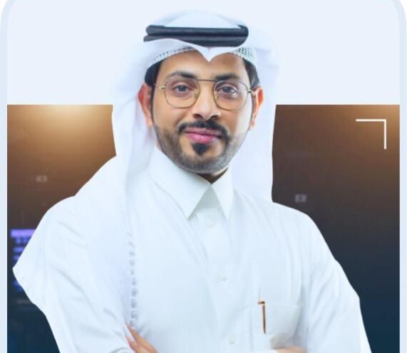 “الشيخ” ينال الدكتوراه في “توظيف الذكاء الاصطناعي بإدارة السمعة المؤسسية”