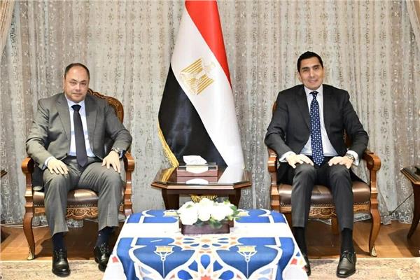 وزير الرياضة يبحث سُبل تكثيف التعاون المشترك مع هيئة تنمية الصعيد