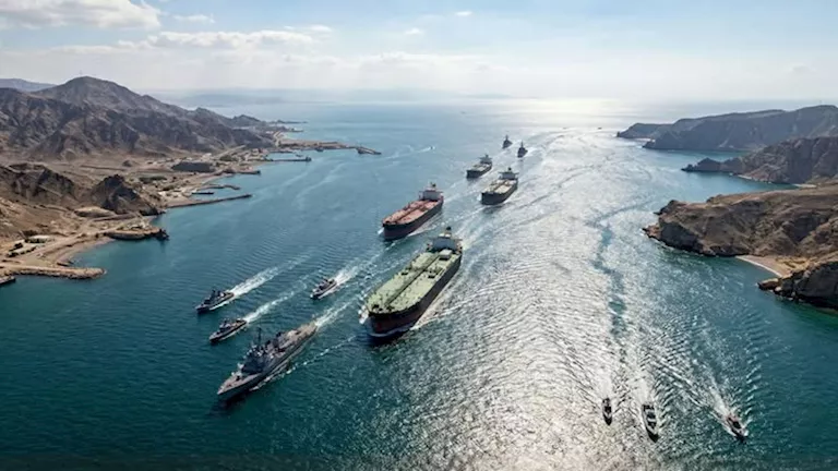 جزر إيران الـ19.. حصون تفرض الخناق على ممر الطاقة العالمي