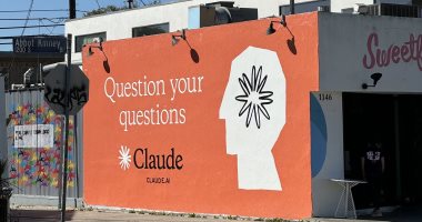 claude يتصدر قائمة التطبيقات المجانية بمتجر تطبيقات أبل رغم الخلاف مع البنتاجون