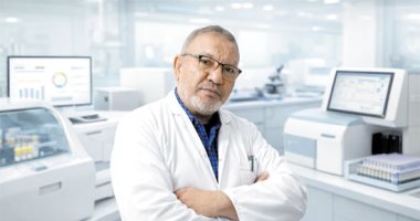 من ألمانيا إلى طنطا.. رحلة عالم مصرى فى تطوير علاجات مبتكرة للسرطان.. دراسة مصرية بـ«Scientific Reports» تختبر علاجا نانويا لأورام إيرليخ الصلبة.. إيهاب طوسون: هدفنا استهداف الخلايا السرطانية دون إضرا