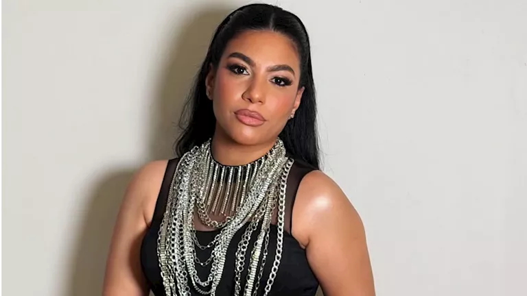 بالصور.. دنيا سامي تتألق في أحدث إطلالتها