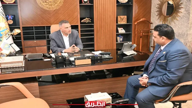 محافظ جنوب سيناء يستقبل مدير فرع هيئة الرعاية الصحية الجديد ويؤكد دعم تطوير المنظومة