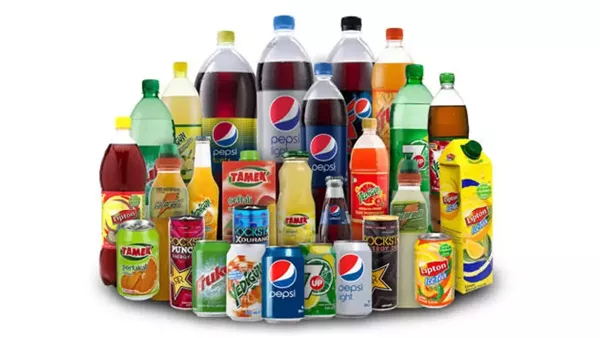 استشاري تغذية تكشف مخاطر المشروبات الغازية على الأطفال