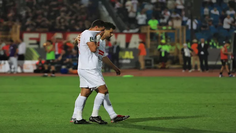 كيف واسى جمهور الزمالك محمد شحاتة بعد إهداره ركلة جزاء الكونفدرالية؟
