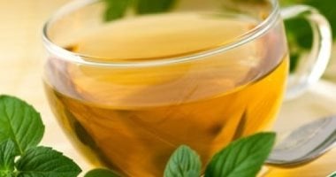 أطعمة ومشروبات تساعد فى علاج مشاكل البشرة الشائعة