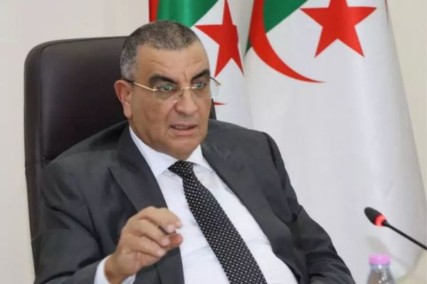 وزير الأشغال العمومية يشرف على افتتاح الدورة الـ77 للجنة الاتصال للطريق العابر للصحراء