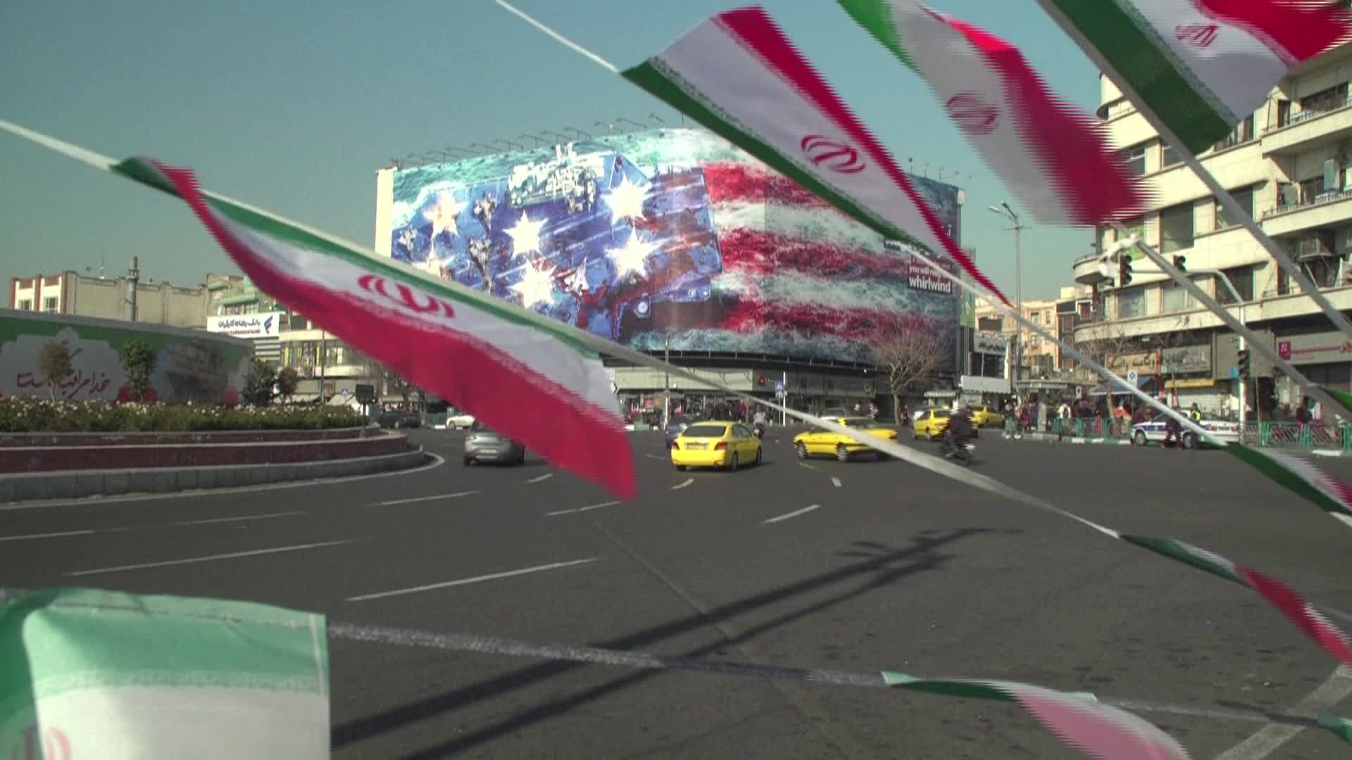 انقسام داخل واشنطن حول خيار الحرب مع إيران وتحذيرات من استنزاف إقليمي مفتوح