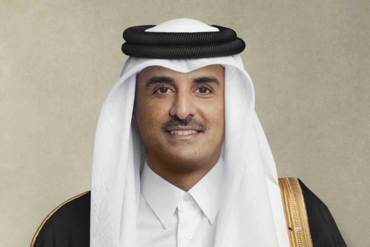 ‫ سمو الأمير يعود إلى أرض الوطن